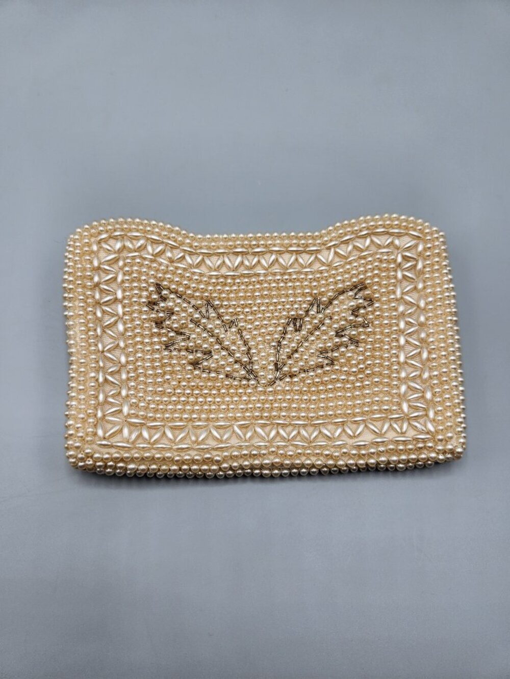 Vintage Duval Beaded Coin Purse Zip Pouch Leaf Design Cream Color